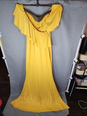 Molliya Yellow Off-Shoulder Ruffle Maxi Dress